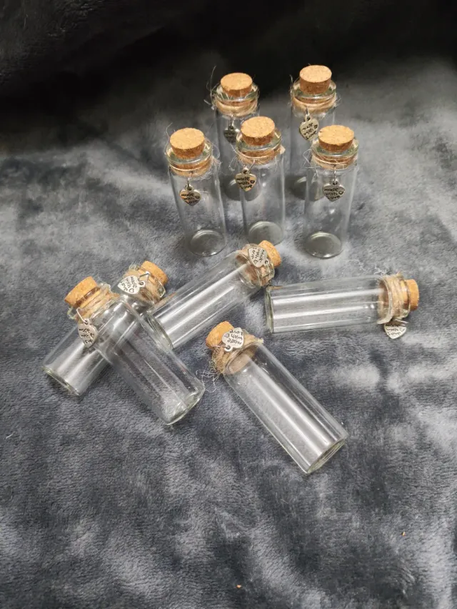 Botellas de cristal con corcho