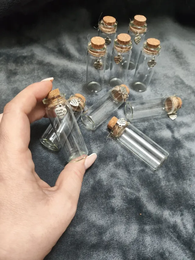 Botellas de cristal con corcho