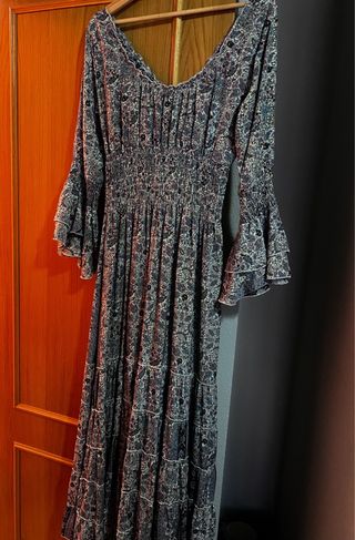 Vestido largo estampado manga acampanada