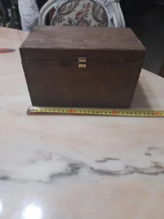 Antico bauletto in legno