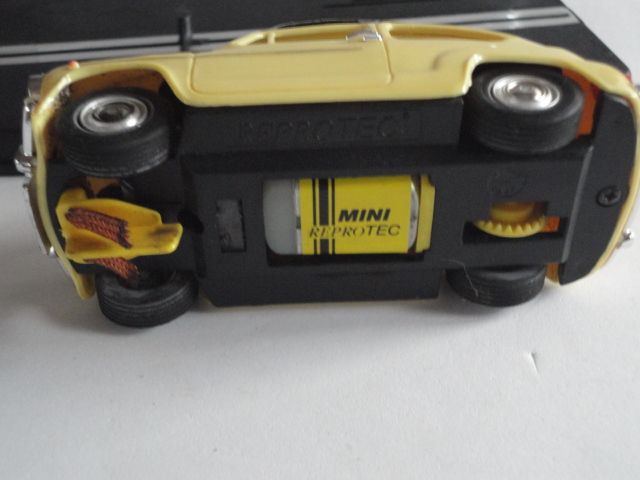 Scalextric Reprotec Seat 600 E