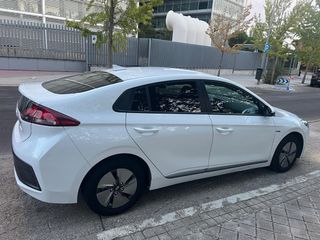 Hyundai IONIQ 2021