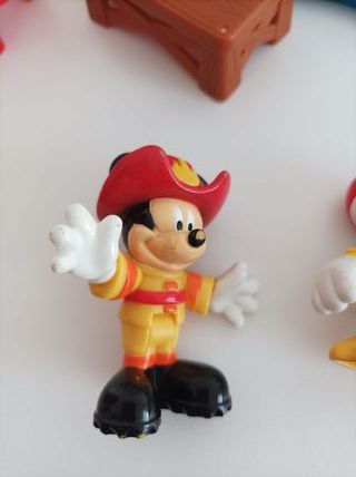 Muñecos Mickey, Donald y Pluto