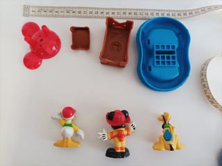 Muñecos Mickey, Donald y Pluto