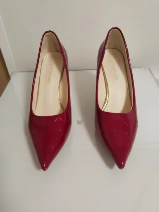 Zapatos de tacón rojos Numero .39