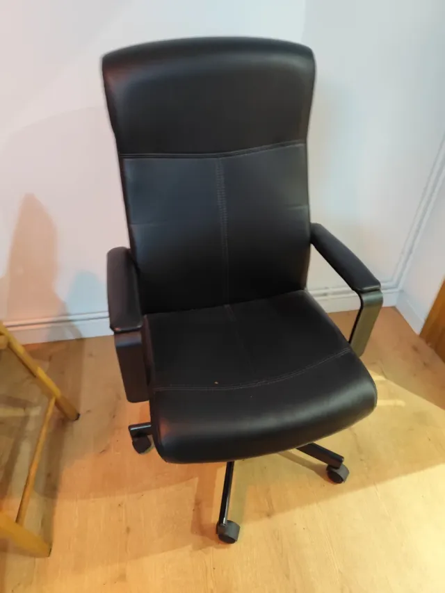 Silla de oficina Ikea negra