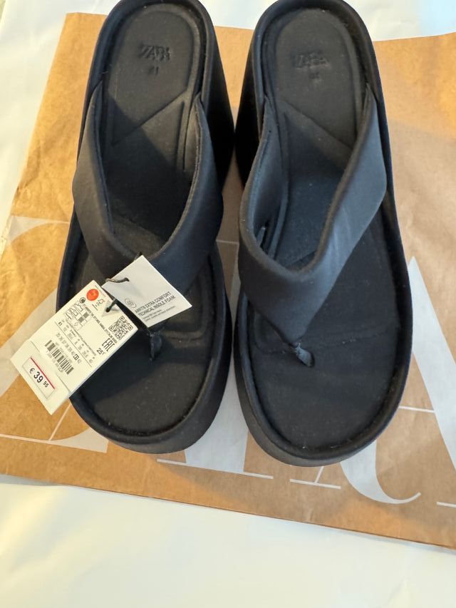 Sandálias Zara NEW Neoprene Pretas Tamanho 41