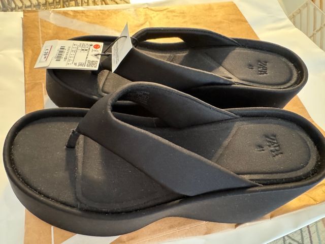 Sandálias Zara NEW Neoprene Pretas Tamanho 41