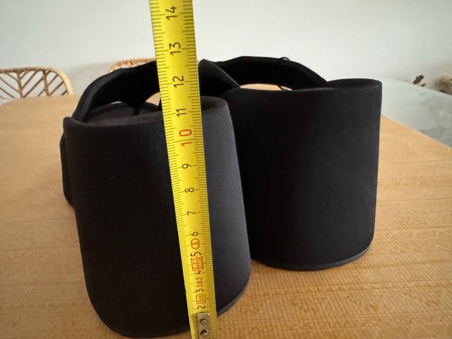 Sandálias Zara NEW Neoprene Pretas Tamanho 41