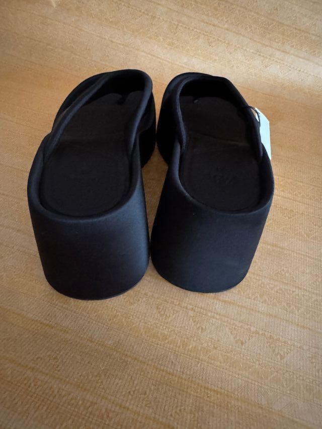 Sandálias Zara NEW Neoprene Pretas Tamanho 41