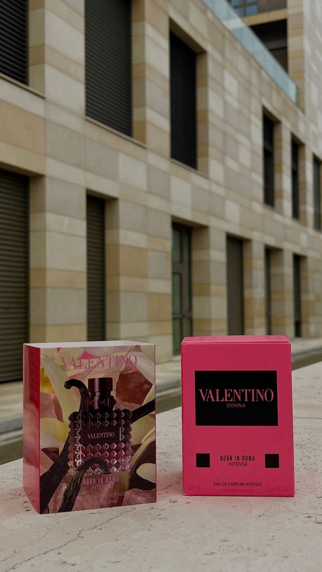 Valentino Donna Born in Roma Intense 100ml