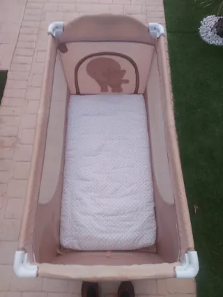 Cuna de viaje / Parque infantil