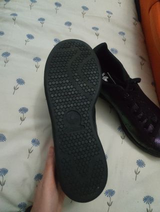 Zapatillas Adidas Negras y Moradas