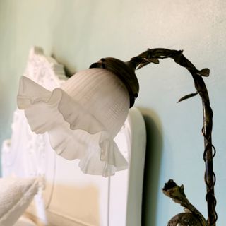 LAMPARA DE BRONCE ANTIGUA CON ANGEL