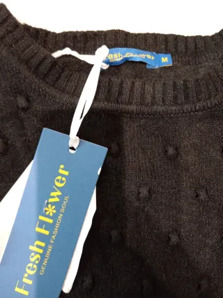 Maglia Fresh Flower nera con frange