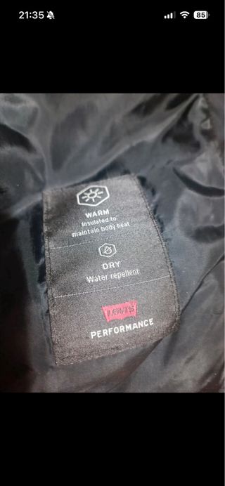 Cazadora acolchada Levi's negra