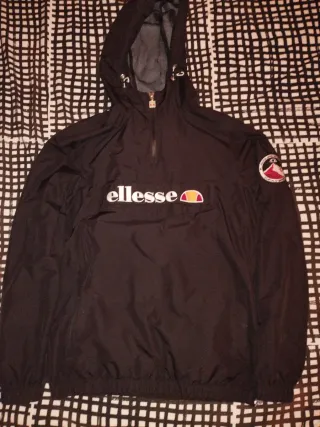 Chaqueta Anorak Ellesse Talla S Negra