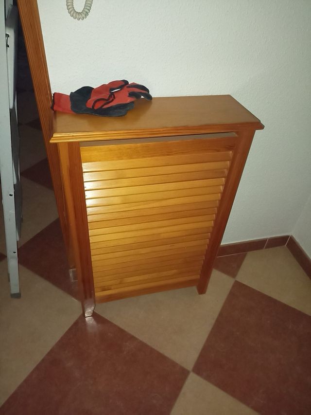 Cubre radiador de madera
