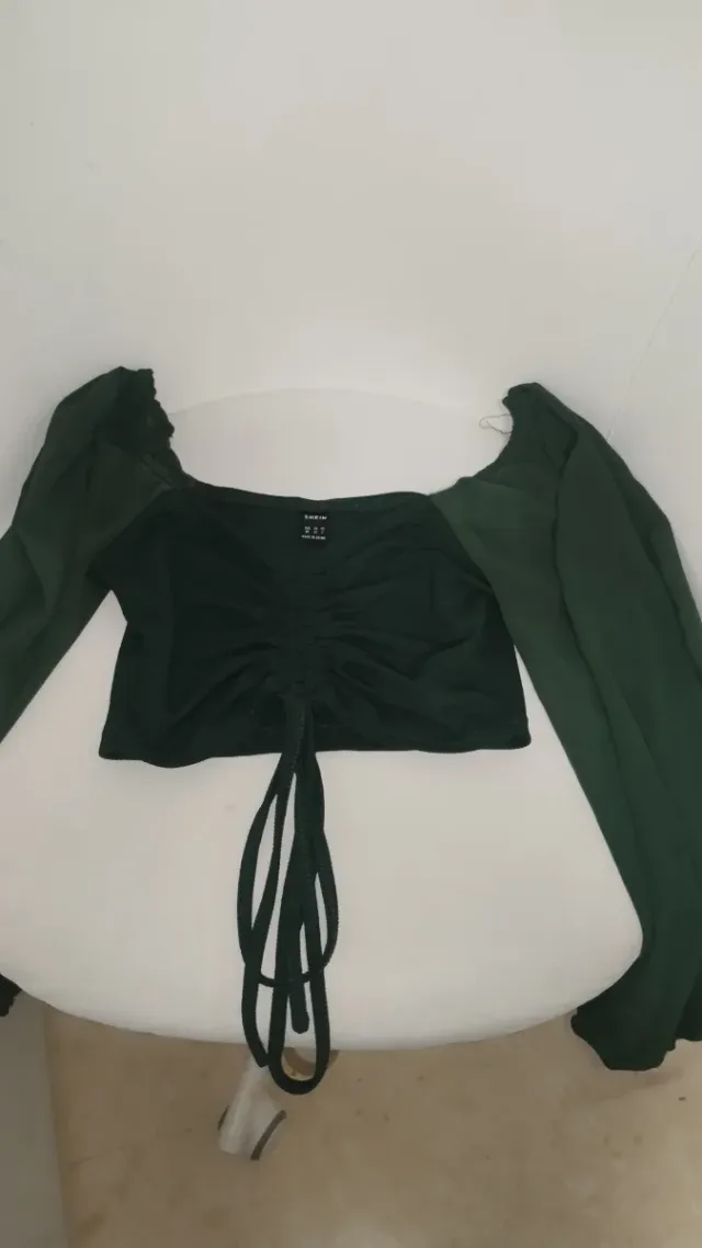Top SHEIN verde manga larga fruncido S