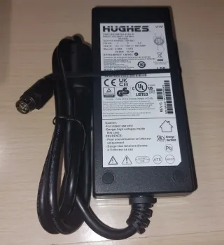 Router Hughes WR3200 + Antena Satélite