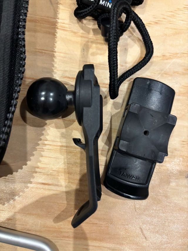 Garmin In reach explorer y accesorios