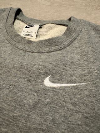 Sudadera Nike Gris
