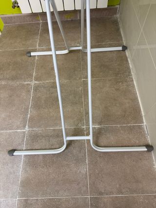 Bañera bebé con termómetro, peso y soporte.