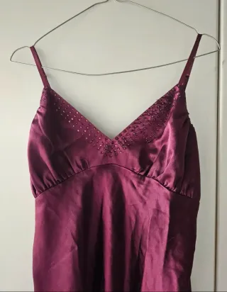 Top Extyn viola prugna con perline