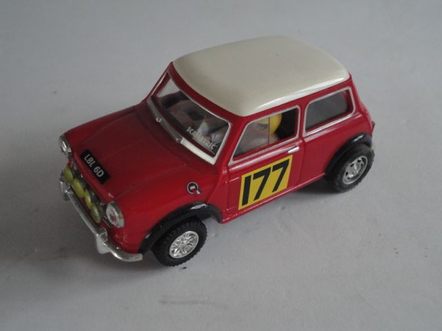Scalextric Mini Altaya Rojo