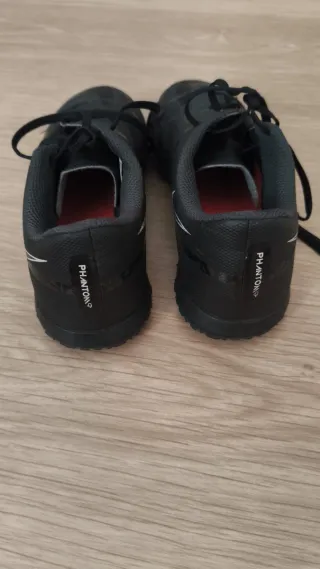 Zapatillas Fútbol Nike Niño Negras talla 33