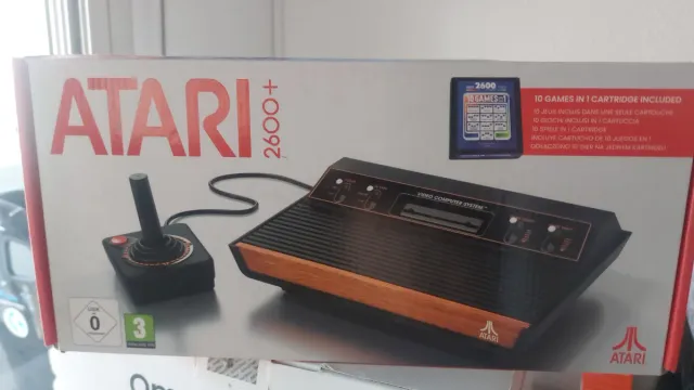 Consola Atari 2600+ con 10 juegos