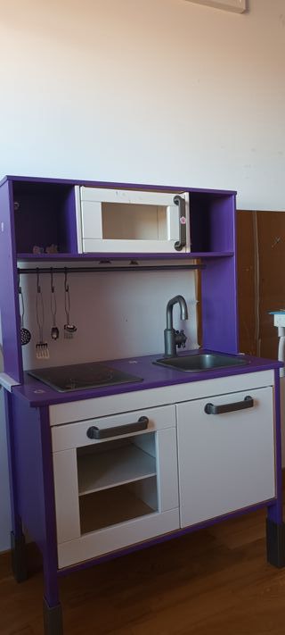 Cocina de juguete y accesorios