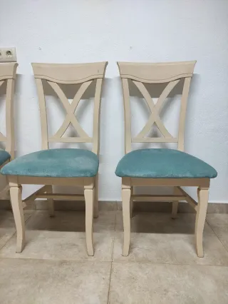 Conjunto de 4 sillas de comedor elegantes