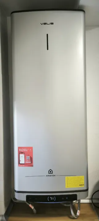 Termo Eléctrico Ariston Velis 100L