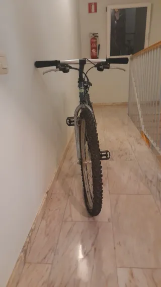 Bicicleta Conor(cambiar neumatico)