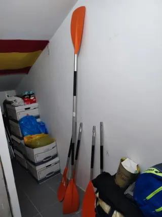 Kayak gonfiabile+pagaia+giubbotti di salvataggio