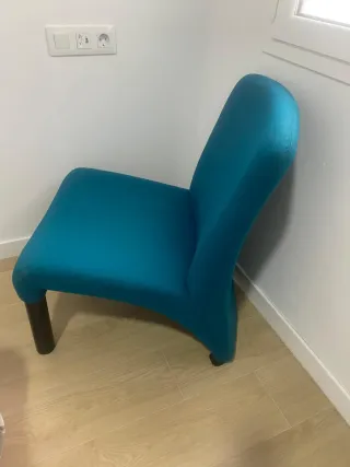 Sillón azul de tela