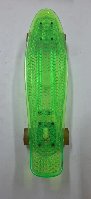Skate verde translúcido para niños
