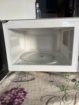 Microondas Orbegozo Blanco