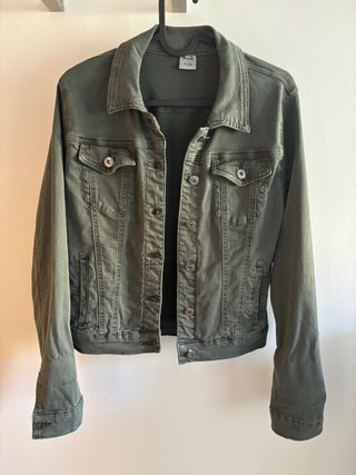 Chaqueta vaquera italiana de color verde talla S