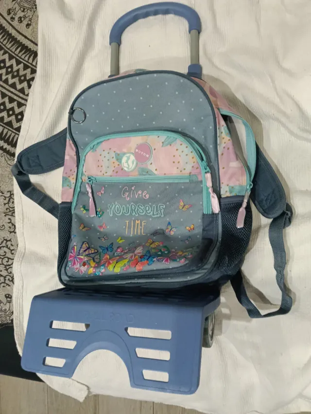 Maleta escolar con ruedas para niña