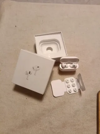Apple AirPods Pro Blancos (2ª Generación)
