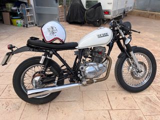 Yamaha SR250 Cafe Racer