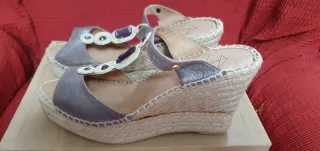 Sandalias Ana Pallarés verano plateadas