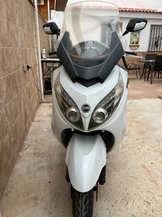 MaxiSym 600 ABS Moto. Solo 10.000km de 2017.