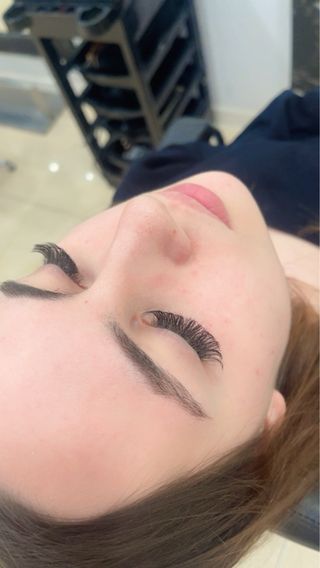 PESTAÑAS PUNTO A PUNTO REALZA TU MIRADA