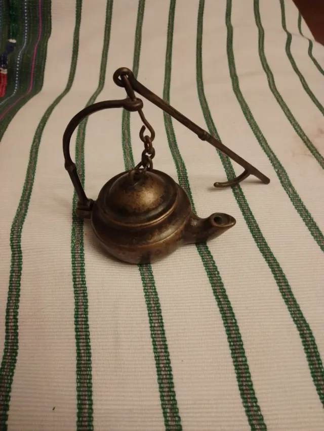 Candil de aceite antiguo