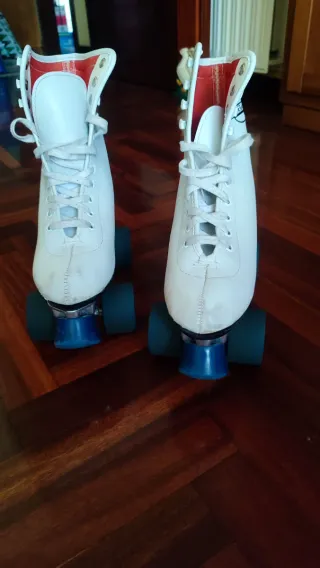 Patines de 4 Ruedas Blancos
