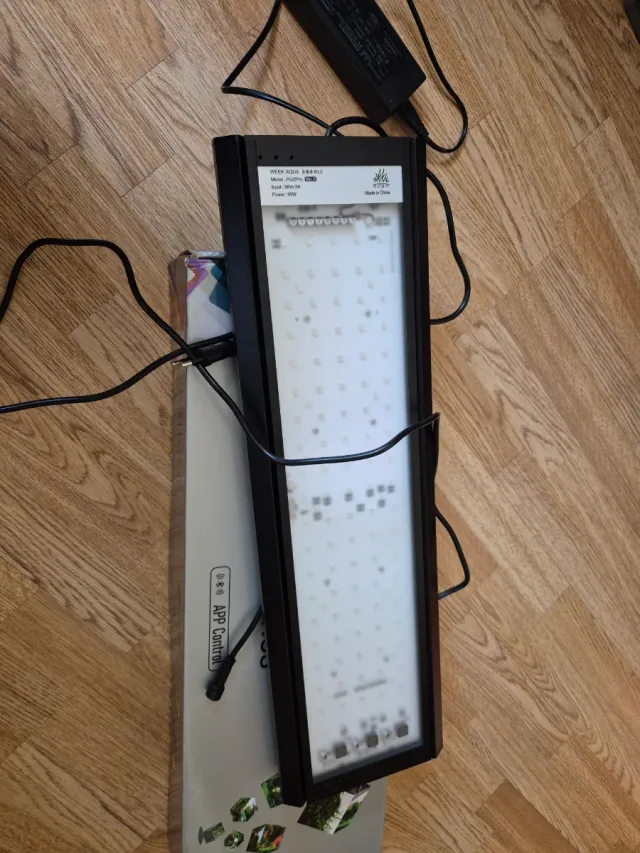 Pantalla LED WEEK AQUA P series 60cm