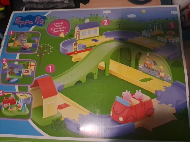 Circuito Peppa Pig con Coche y Figuras